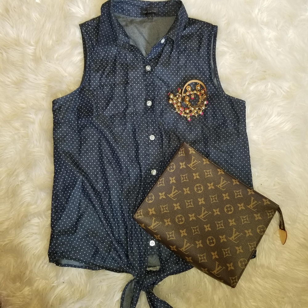 ❤ Chambray Feel Button Down Shirt